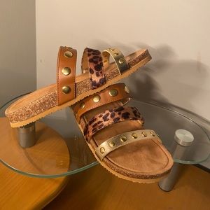 NWT Nine West Birkenstock style sandals